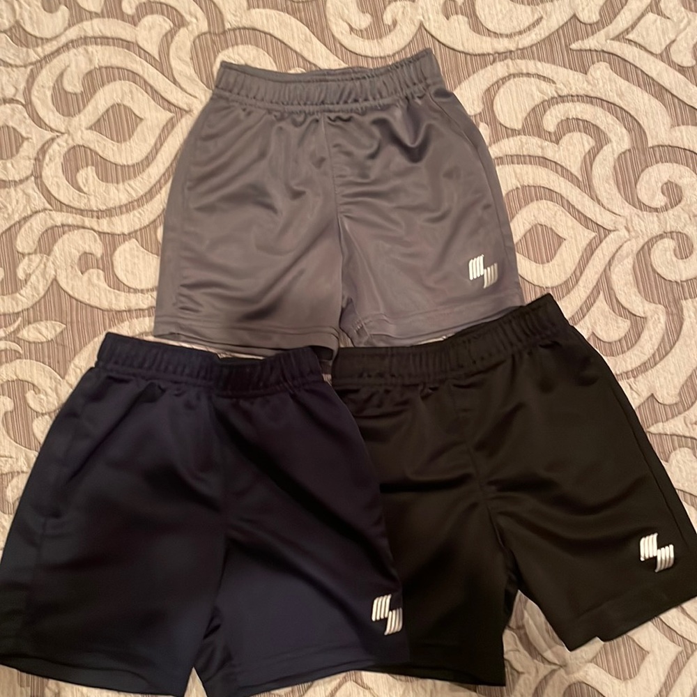 Children’s Place toddler boy shorts size 18/24 months